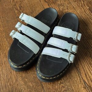 WOMEN'S DR. MARTENS BLAIRE SLIDE PLATFORM SANDALS